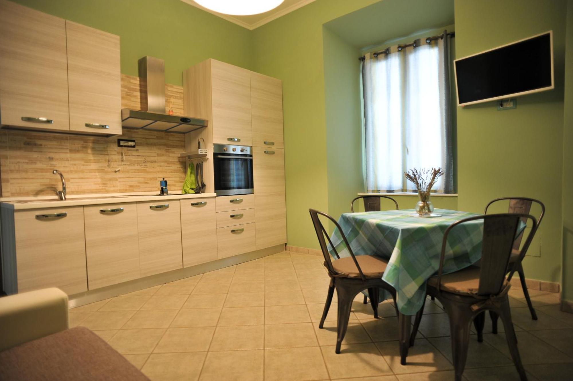 In Center Apartaments Салерно Екстериор снимка
